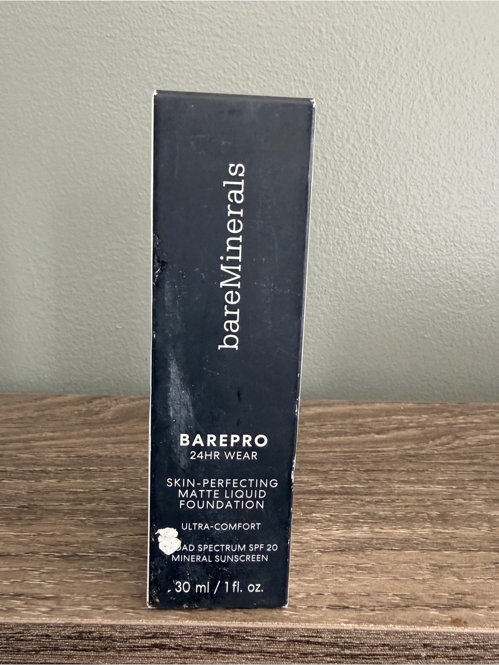 bareMinerals BAREPRO Skin-Perfecting Matte Liquid Foundation - Medium Warm 30